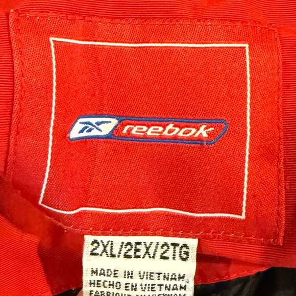 Vintage Reebok Red and Black Kansas City Chiefs Heavy Coat - Picture 5 of 5